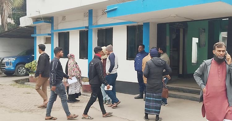 আজহারীর মাহফিলে শত শত ফোন-স্বর্ণালঙ্কার চুরি, জিডির হিড়িক